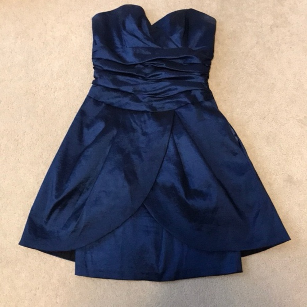 Elegant Blue Strapless Dress
